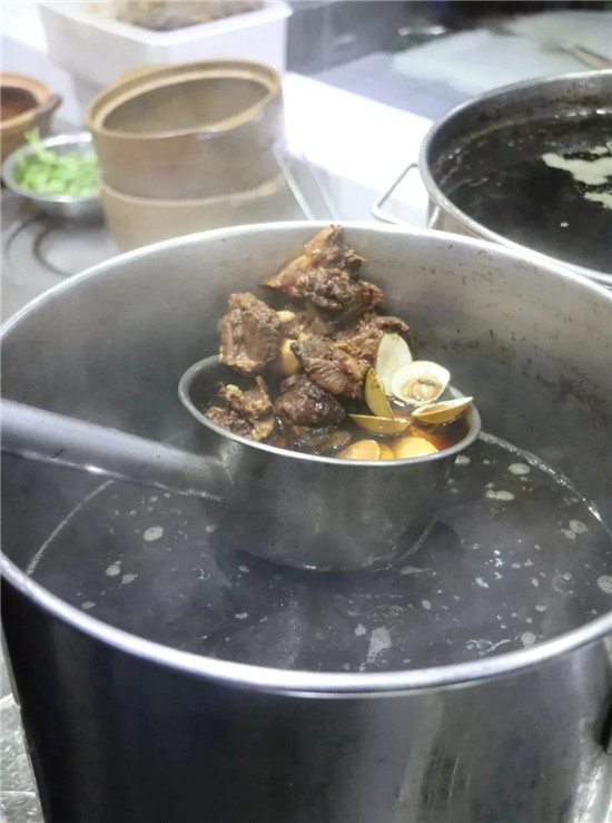 【熱賣菜】黑蒜文蛤龍骨湯