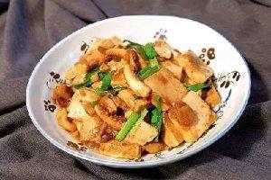 魷魚須燒豆腐