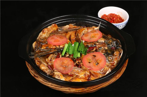 【農家菜】桐廬魚頭煲