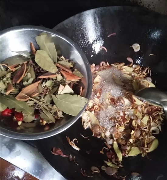 【粵菜】招牌三杯豬手