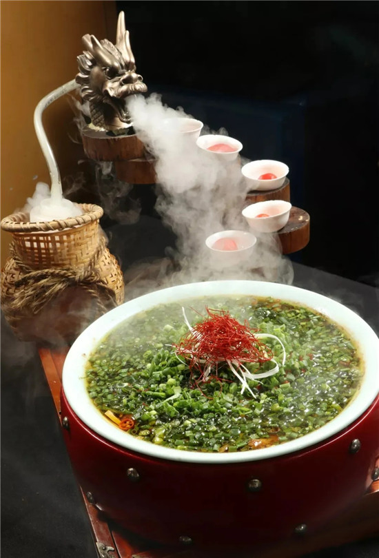 【熱賣菜】冬陰功醬油水煮魚