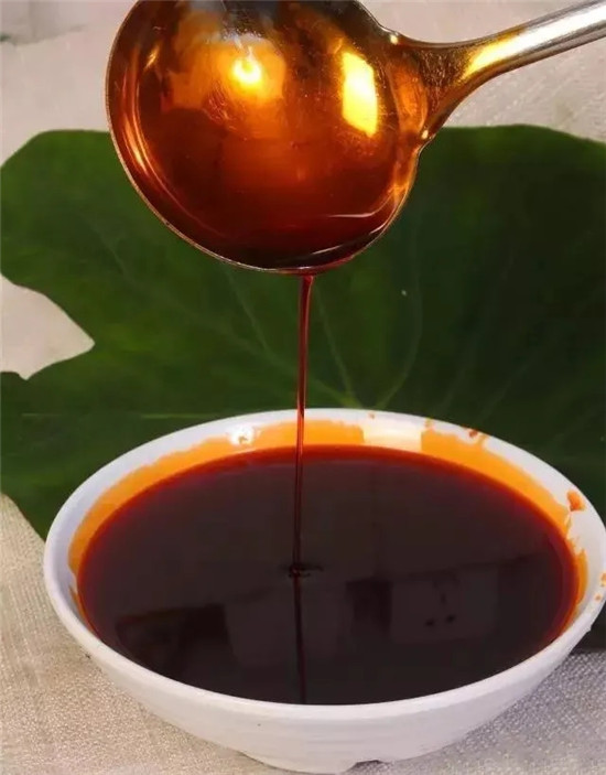 只用12種香料炒制，這款紅油火鍋麻辣鮮香，不渾不煳！