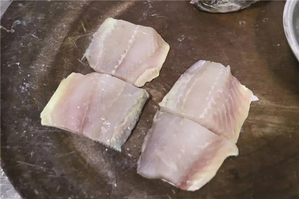 【酒店菜】腐乳臭桂魚撈飯