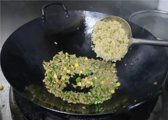 【熱賣菜】鲊辣椒炒藕丁