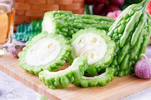 苦瓜泡水的功效與作用