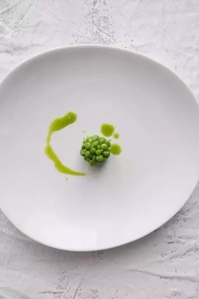 大董的菜你學不會，但他的創新方法，也許你能學會