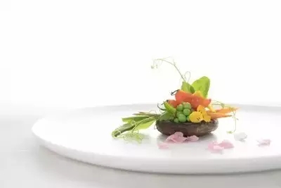 大董的菜你學不會，但他的創新方法，也許你能學會