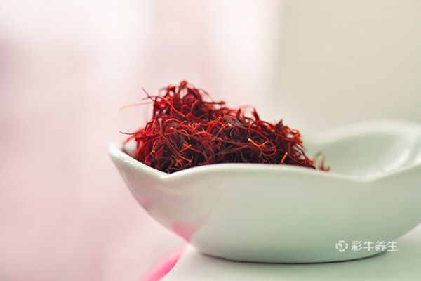 藏紅花用多少度的水泡 藏紅花泡水的注意事項