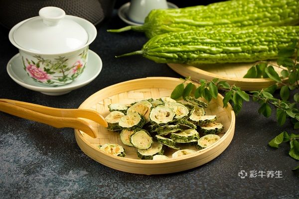 干苦瓜片泡水喝的禁忌 干苦瓜片泡水喝的正確方法