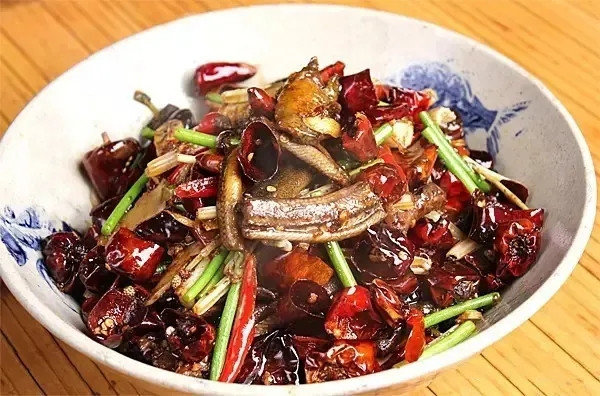 【農家菜】火爆土黃鱔