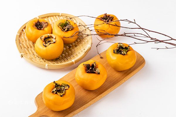 螃蟹與哪些食物相克 吃螃蟹不能吃什么