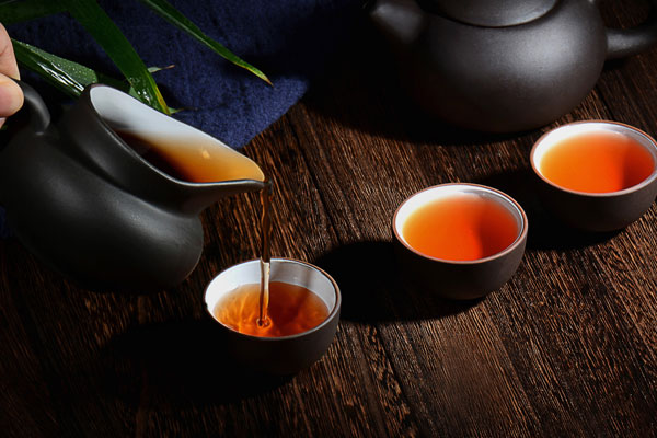 600_喝茶（企業商用）.jpg