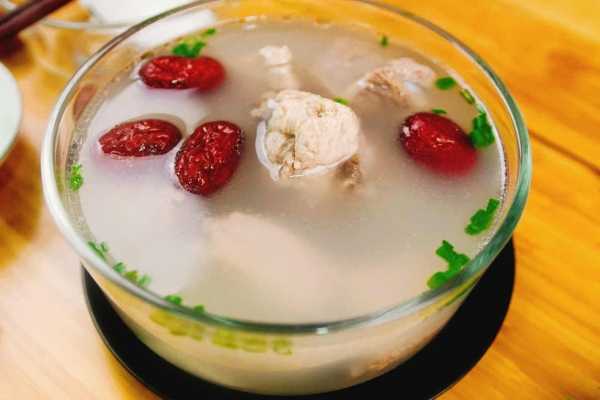 冬瓜薏米排骨湯的功效 冬瓜薏米排骨湯：滋養強身之佳肴
