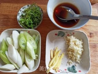 蔥爆羊肉的做法步驟：4