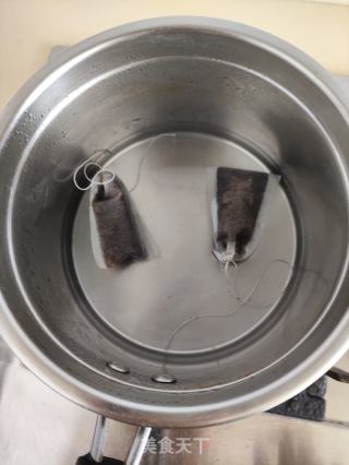 香蕉拿鐵的做法步驟：2