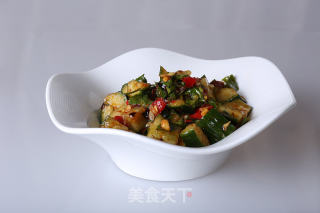 貴州油辣椒拌拍黃瓜的做法步驟：7