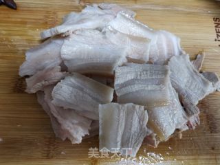 五花肉燉酸菜的做法步驟：3