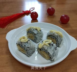 芝麻香蕉反轉(zhuǎn)壽司的做法步驟：8