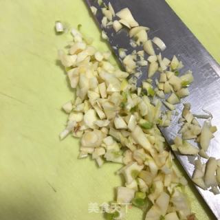 蒜蓉澆汁菜芯的做法步驟：3