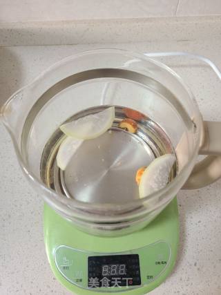 白蘿卜山楂水的做法步驟：4
