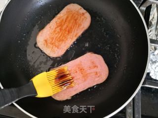 午餐肉飯團的做法步驟：5