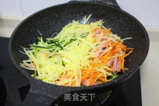 贛榆煎餅卷三絲的做法步驟：9