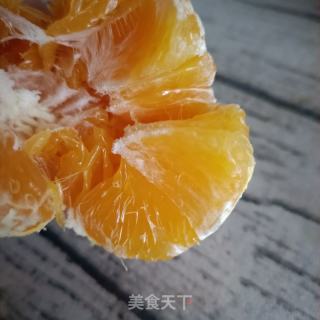 枇杷蜜拌手打橙汁的做法步驟：2