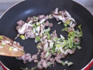 蔬菜炒粉絲的做法步驟：5