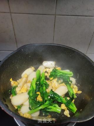 雞蛋青菜炒年糕的做法步驟：10