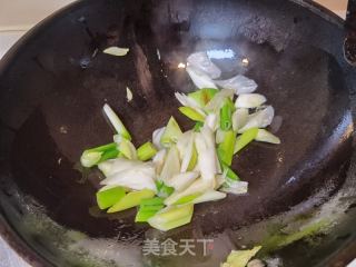 蔥燒繭蛹的做法步驟：7
