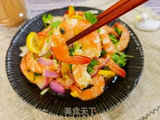夏天必吃減脂瘦身美食，果香濃郁的酸辣檸檬大蝦的做法步驟：9
