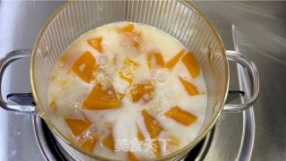 奶香南瓜燕麥粥的做法步驟：9