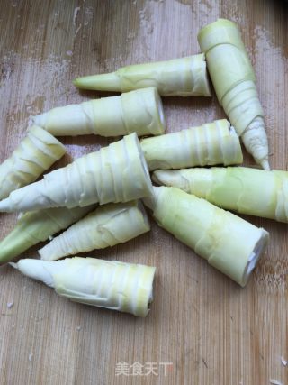 酒菠蘿版腌篤鮮的做法步驟：1