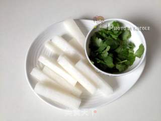油辣白蘿卜條的做法步驟：2