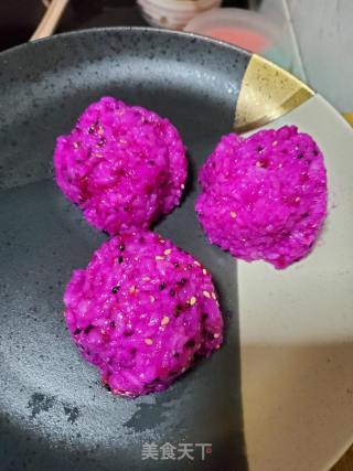 火龍果飯團的做法步驟：9