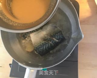 青花魚味噌煮的做法步驟：7