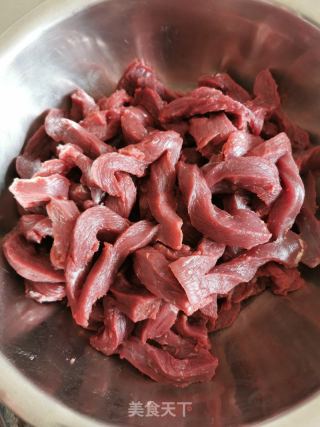 風(fēng)吹手撕牛肉干的做法步驟：5