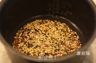 五谷海鮮焗飯的做法步驟：2