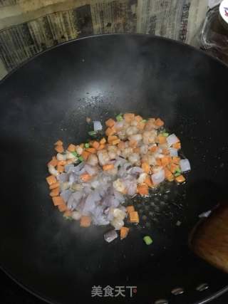 炒海鮮味地瓜粉的做法步驟：3