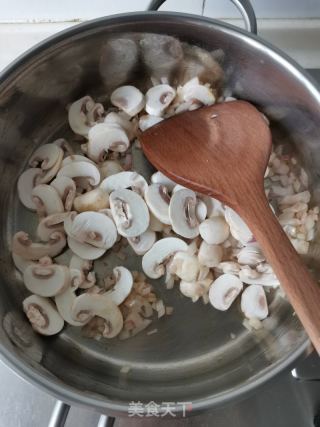 芝士香腸意面的做法步驟：8