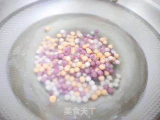 芋圓奶茶的做法步驟：2