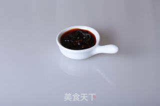 貴州油辣椒拌拍黃瓜的做法步驟：3