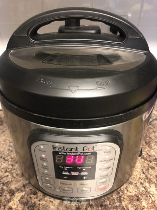 韓國料理之土豆豬骨湯的做法步驟：4