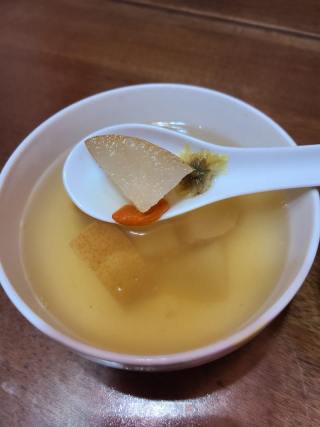 雪梨菊花枸杞茶的做法步驟：8