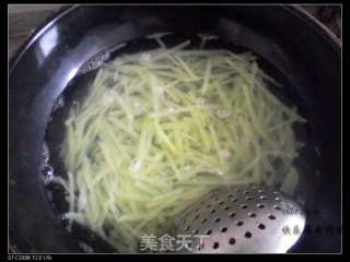 筍絲黃豆的做法步驟：3