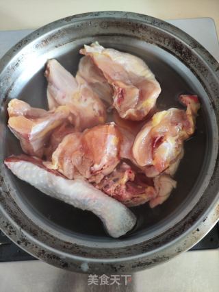 土豆燜雞的做法步驟：1