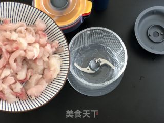 手打魚(yú)丸的做法步驟：3