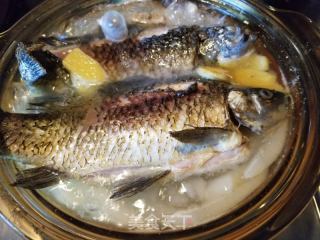 鯽魚蘿卜湯的做法步驟：6