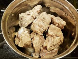 韓式豬骨湯的做法步驟：7
