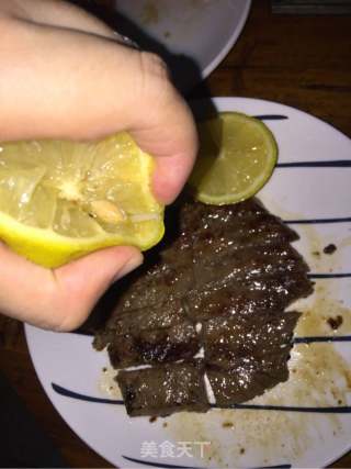 煎黑椒牛排的做法步驟：6